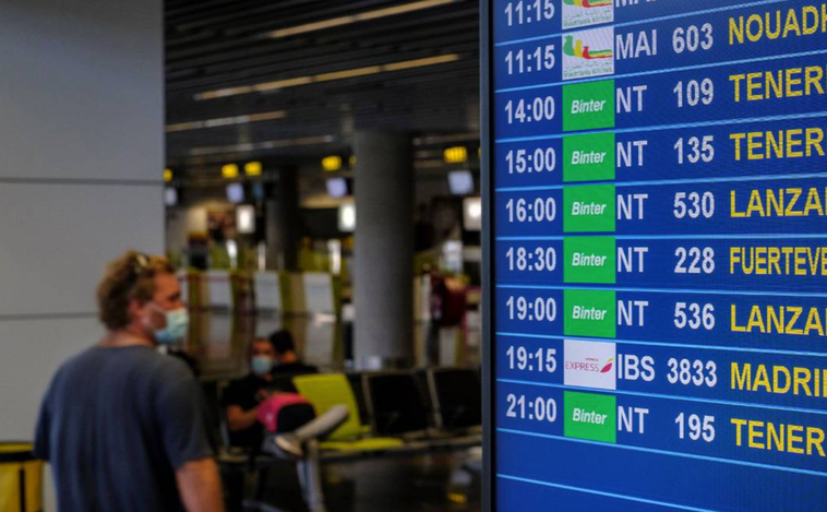 Los aeropuertos canarios superan la pandemia con un 1,3% más de pasajeros en agosto