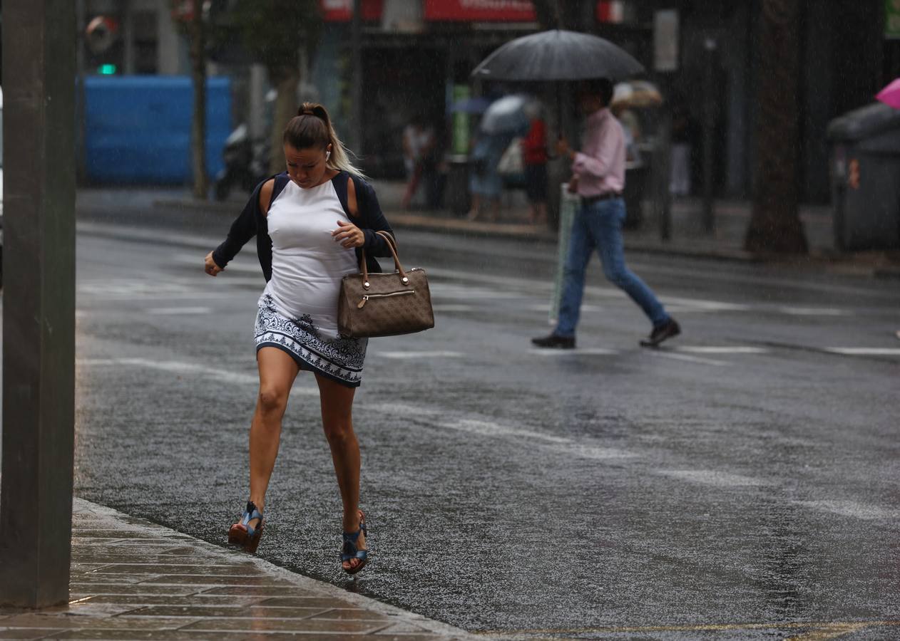 La ansiada lluvia vuelve a Córdoba, en imágenes