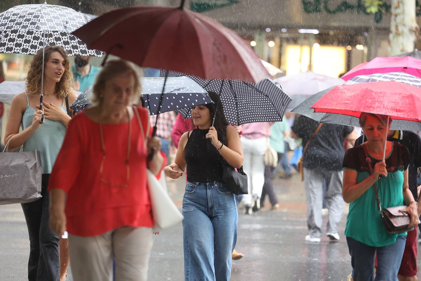 La ansiada lluvia vuelve a Córdoba, en imágenes