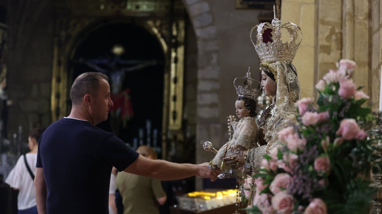 La veneración a la Virgen de los Remedios en Córdoba, en imágenes