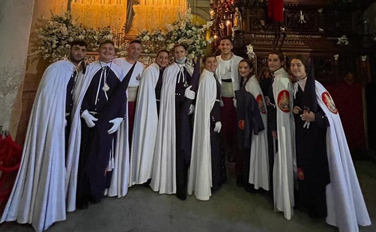 Equipo con el que Matías Casillas se presenta a las elecciones de la hermandad de la Agonía de Córdoba