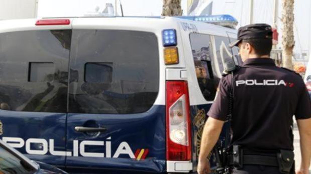 Muere un hombre de una puñalada en el pecho en Málaga