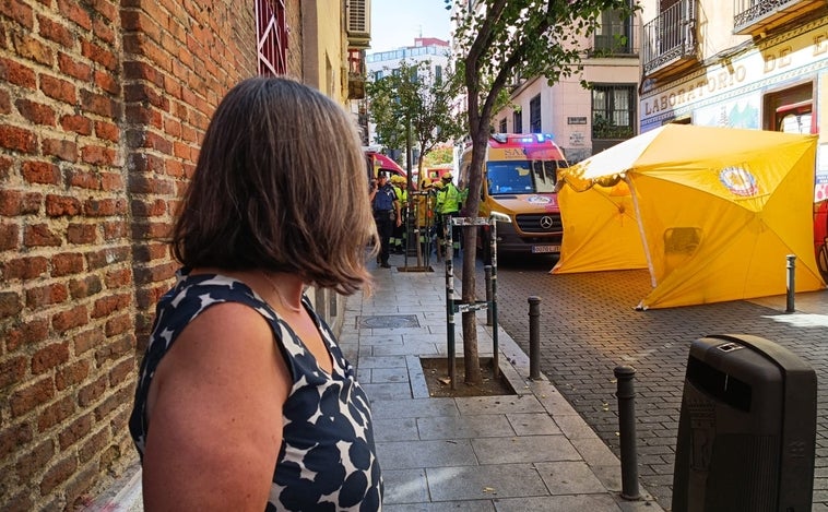 Explosión de gas en el centro de Madrid, en directo | Los vecinos: «No sabemos cuándo volveremos»