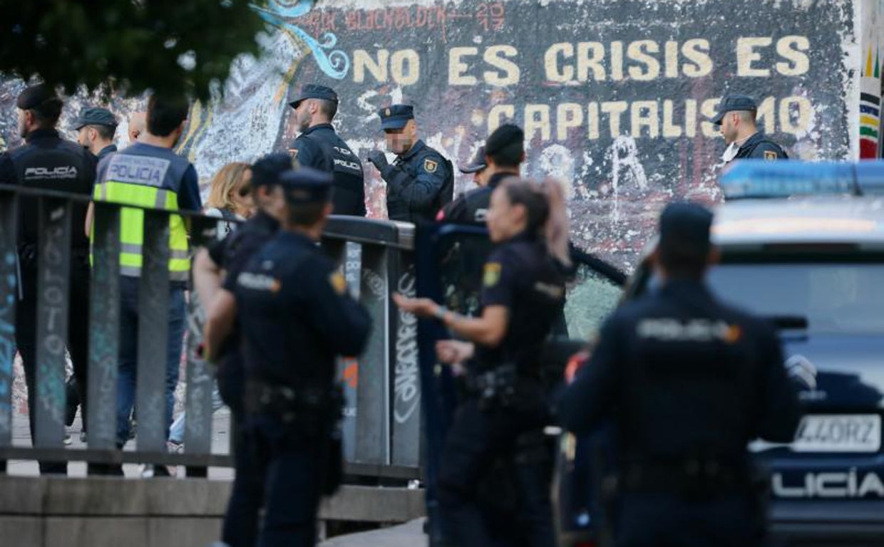 El 'narcohotel' de Lavapiés era el escondrijo de fugitivos y el principal punto de venta de droga