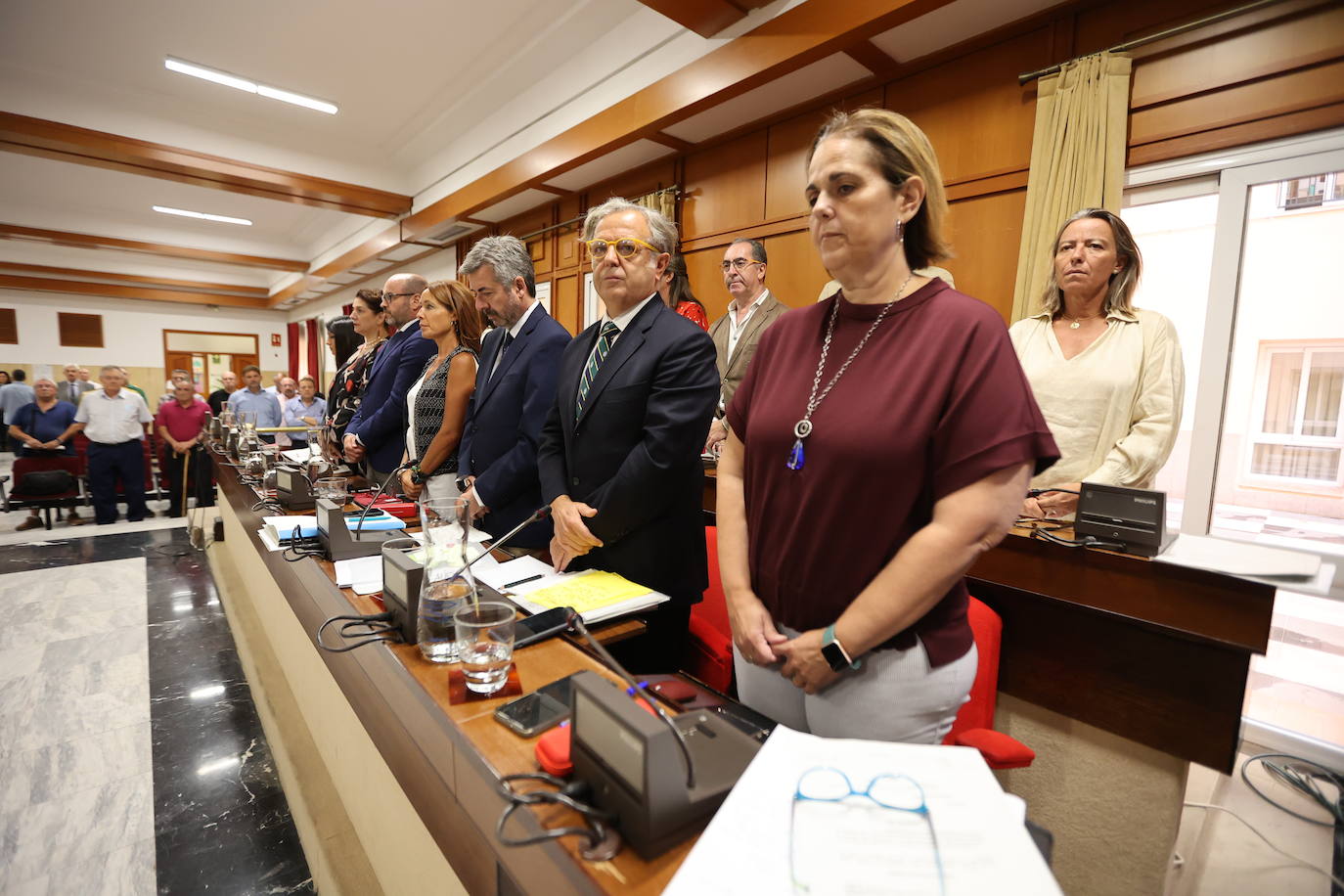 En imágenes, el tenso y polémico Pleno en el Ayuntamiento de Córdoba