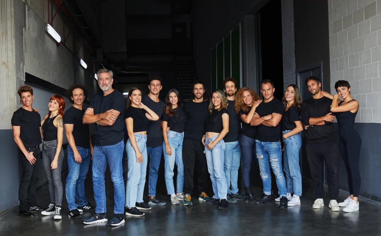 Emilio Aragón y el elenco de 'Godspell'