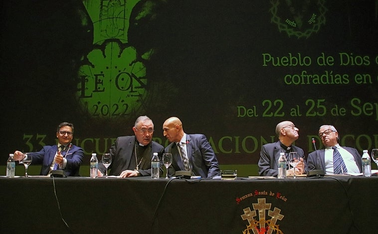 León acoge el 33 Encuentro Nacional de Cofradías con cerca de 500 participantes