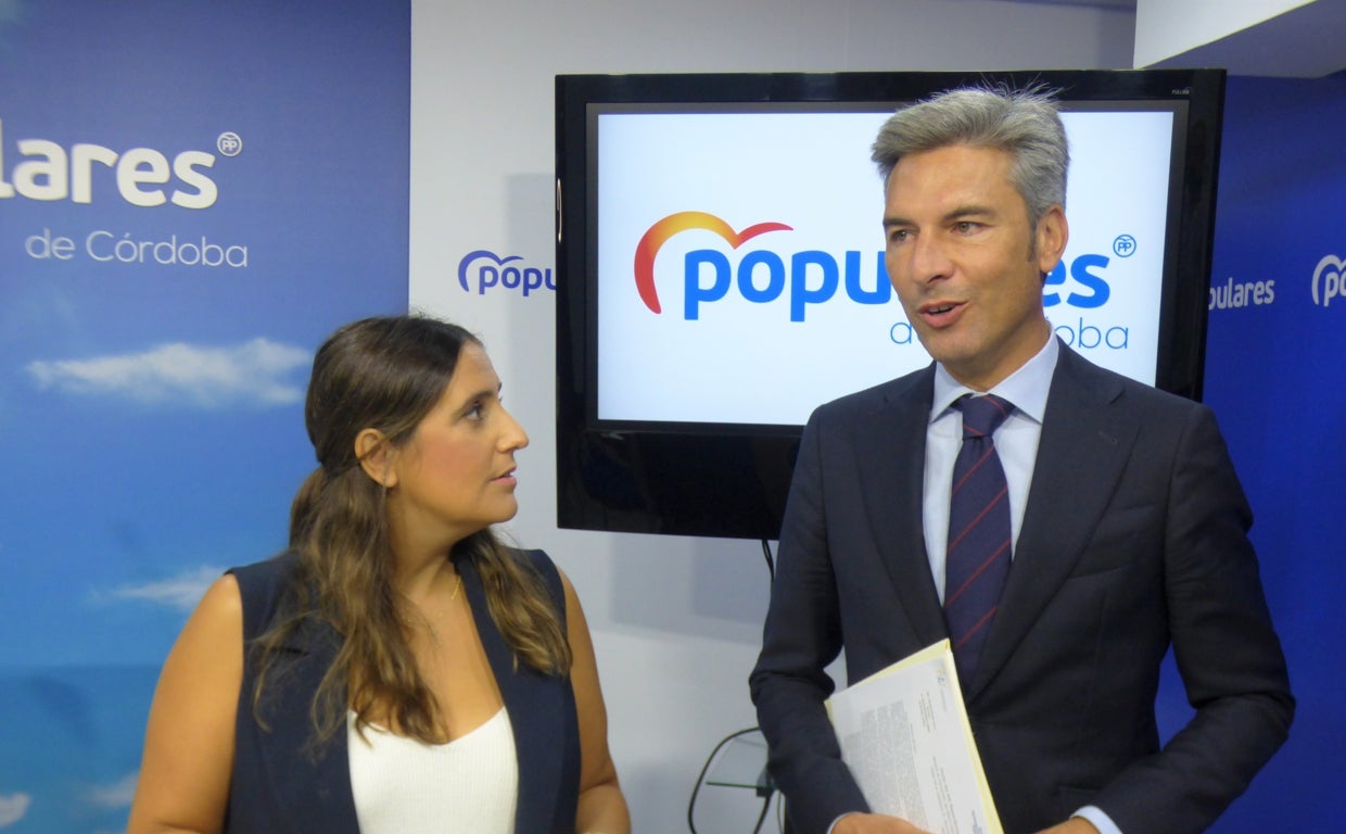 Beatriz Jurado y Andrés Lorite en rueda de prensa