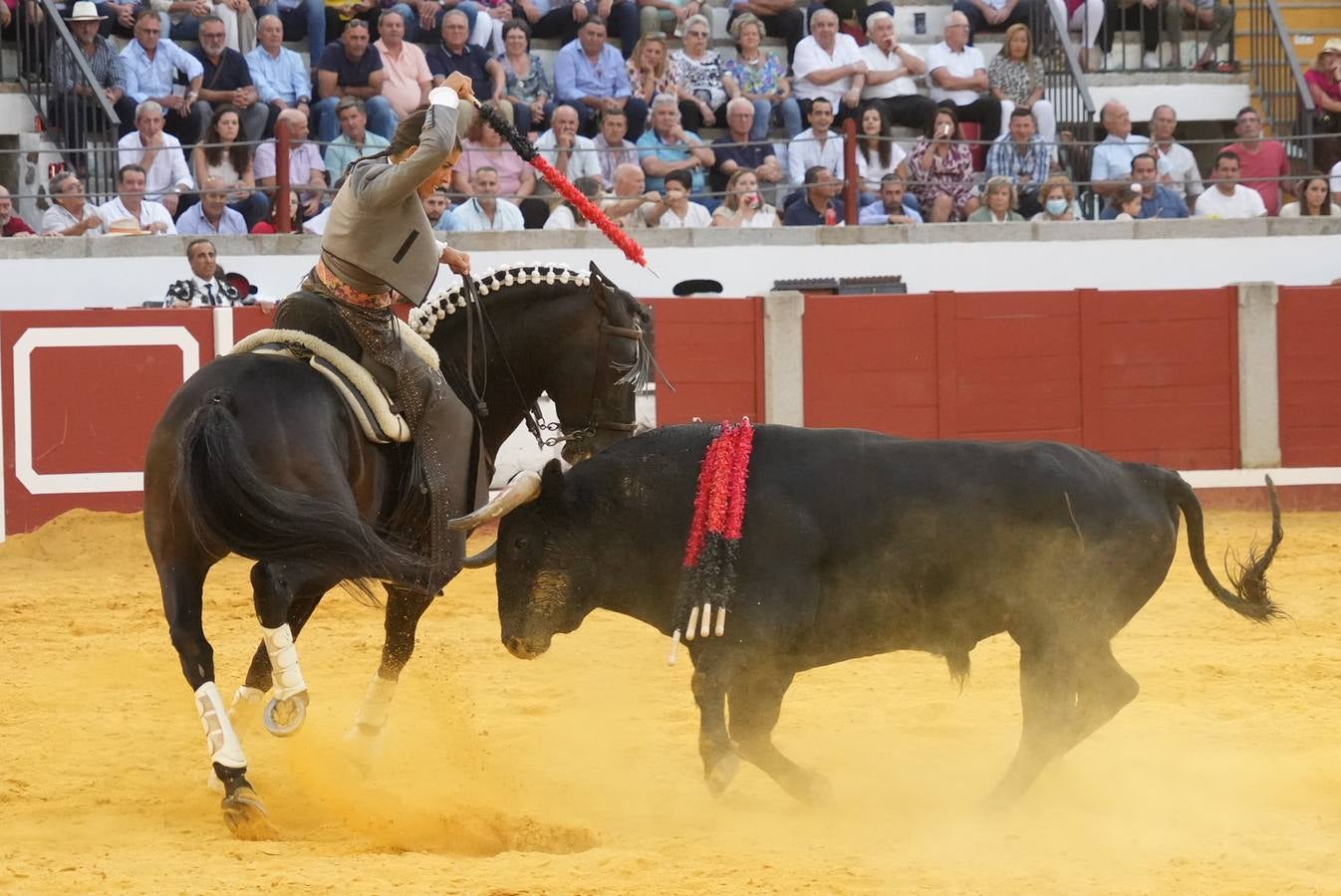 La corrida de rejones de Pozoblanco, en imágenes