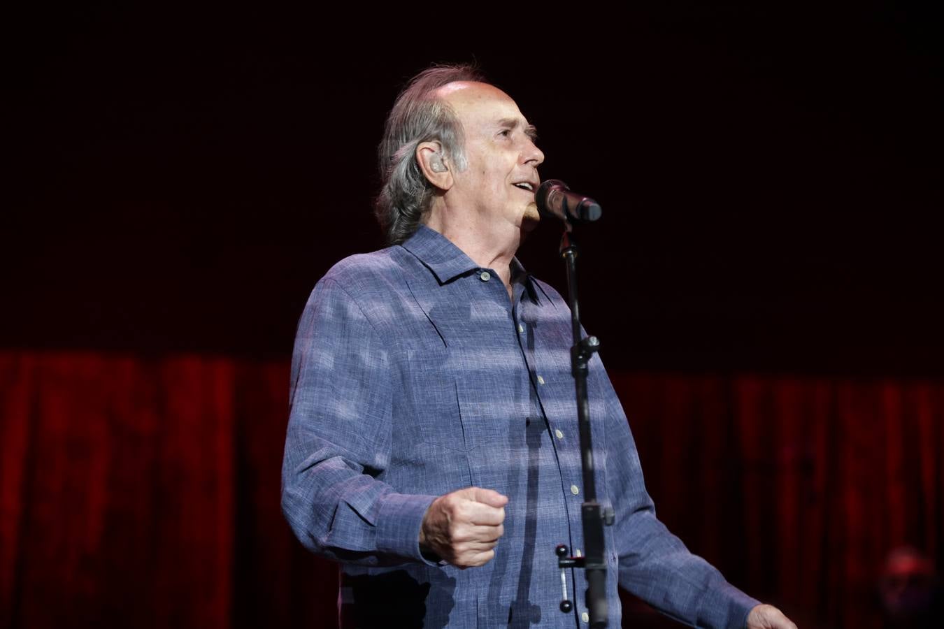 El concierto de Serrat en Córdoba, en imágenes