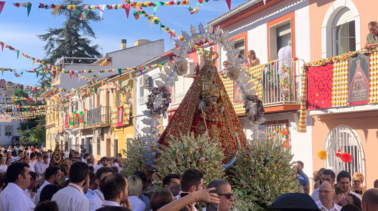 La Virgen de la Sierra visita la parroquia de San Francisco de Cabra