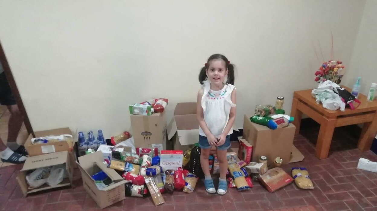 Martina, la niña de seis años de Jaén que pidió comida para Cáritas por su cumpleaños