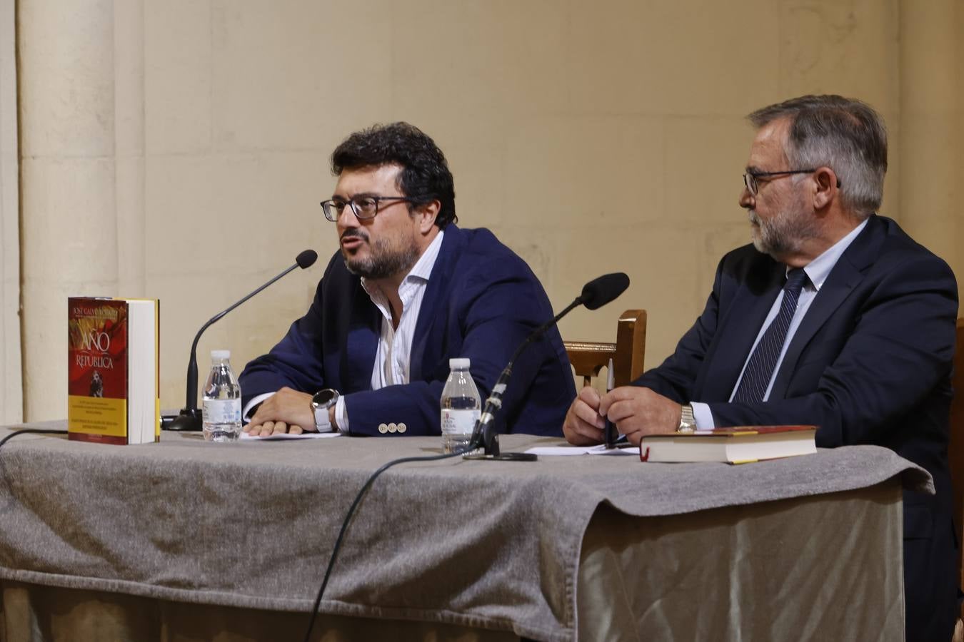 La presentación del libro de Calvo Poyato en Córdoba, en imágenes