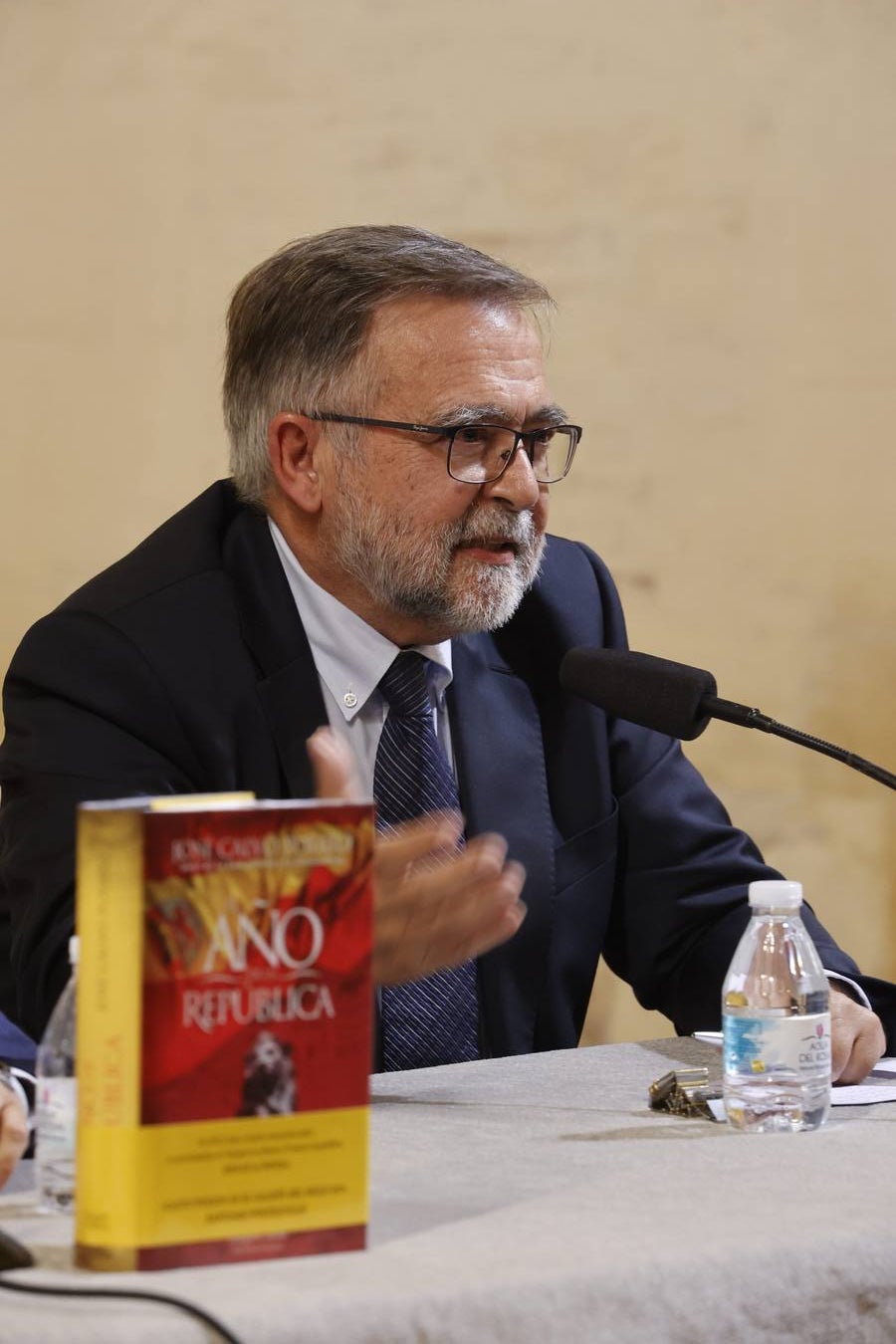 La presentación del libro de Calvo Poyato en Córdoba, en imágenes