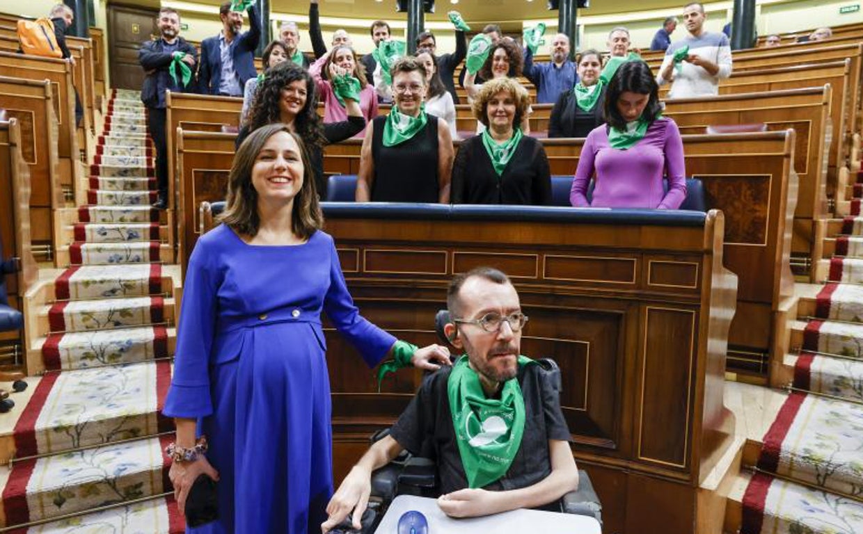 Yolanda Díaz e Ione Belarra presumen de convencer a Sánchez con sus medidas fiscales