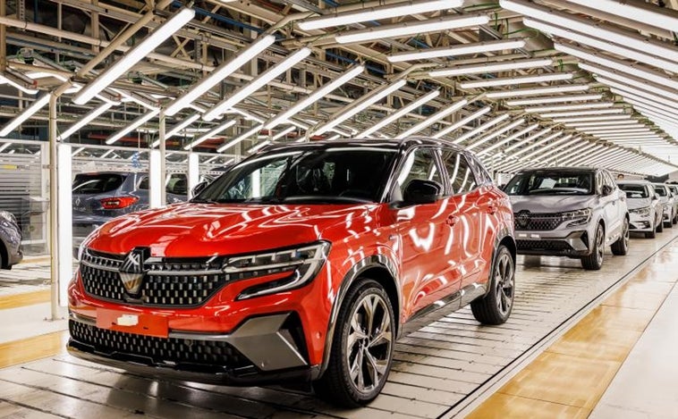 Los primeros Renault Austral, fabricados en Palencia, llegarán a los clientes en los próximos 15 días