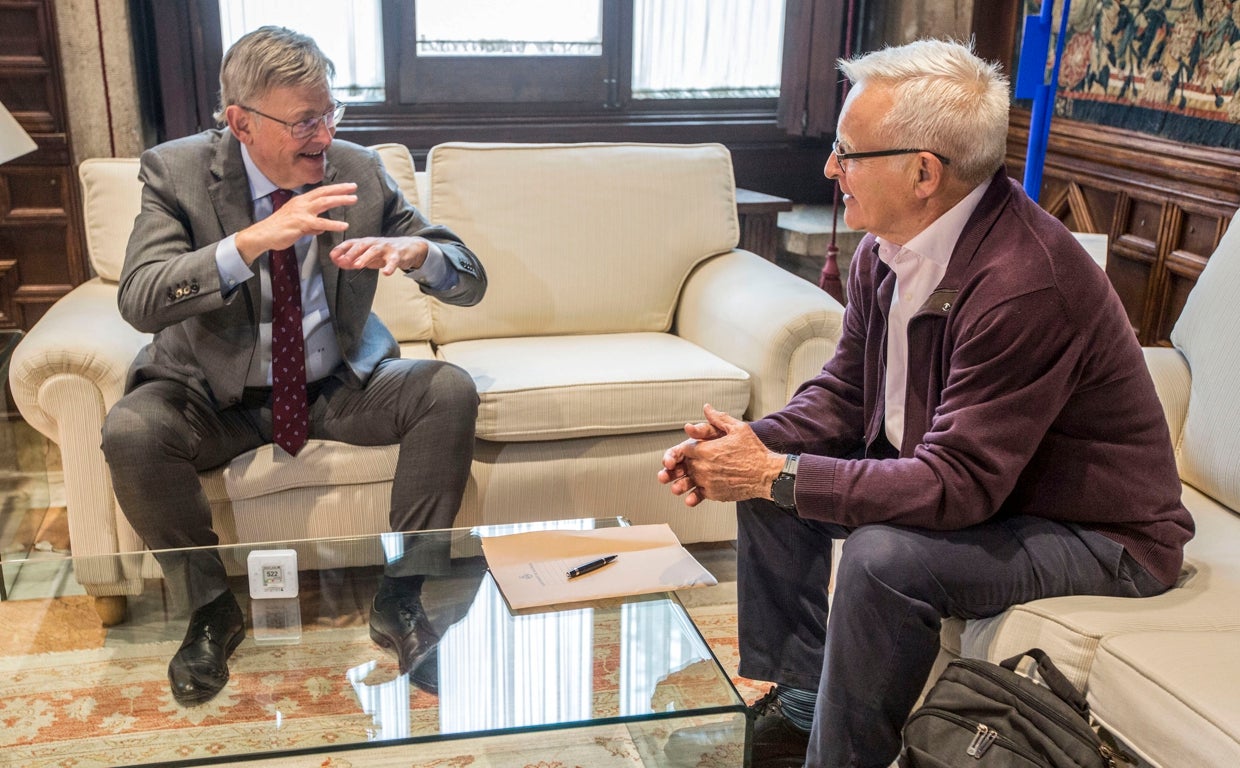 Imagen de la reunión mantenida este lunes entre Ximo Puig y Joan Ribó