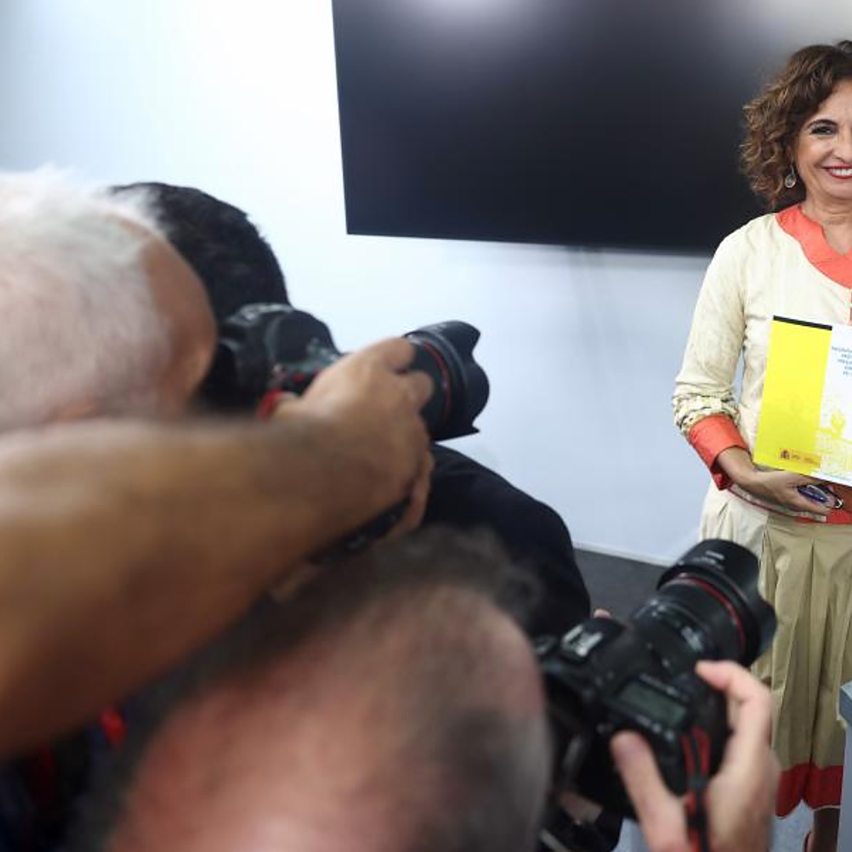 Choque de trenes por los PGE en Canarias