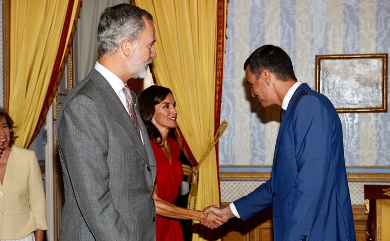 Felipe VI: «El español sigue teniendo muy buena salud»