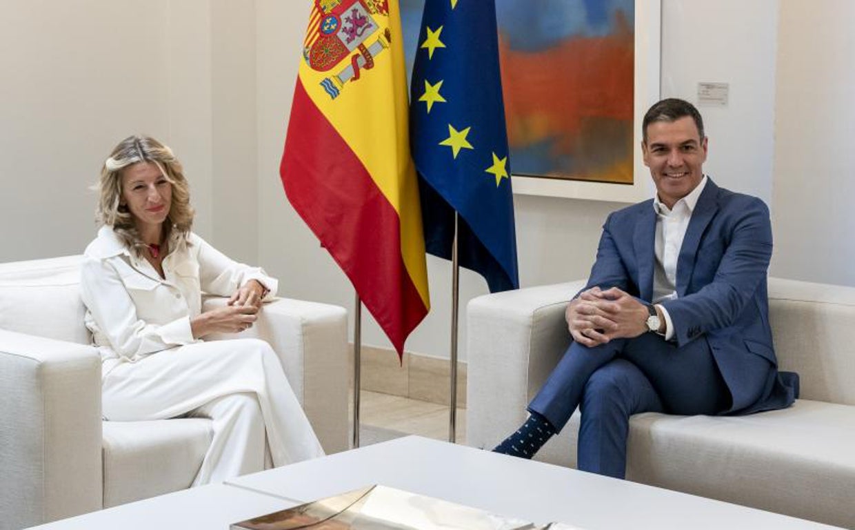 Yolanda Díaz y Pedro Sánchez durante su reunión este martes tras el acuerdo para los PGE
