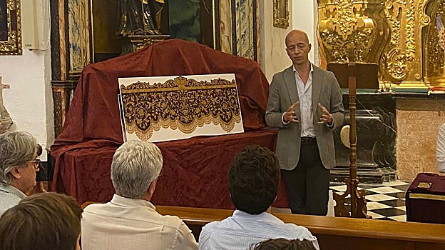 Francisco Triviño explica las novedades en las bambalinas