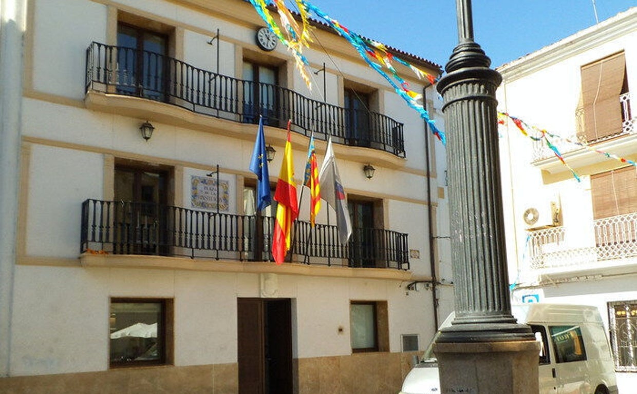 Imagen de recurso de la fachada del Ayuntamiento de Pedralba (Valencia)
