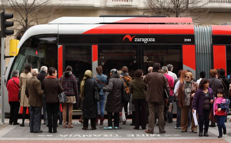 Estos son los servicios especiales de transporte público para las fiestas del Pilar de Zaragoza