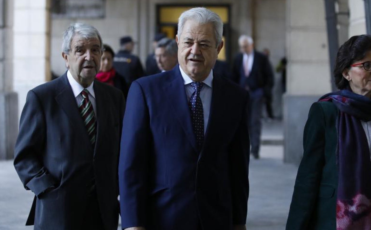 El juez archiva por fallo de forma el caso Isofotón contra 40 investigados por el desvío de 44 millones en ayudas