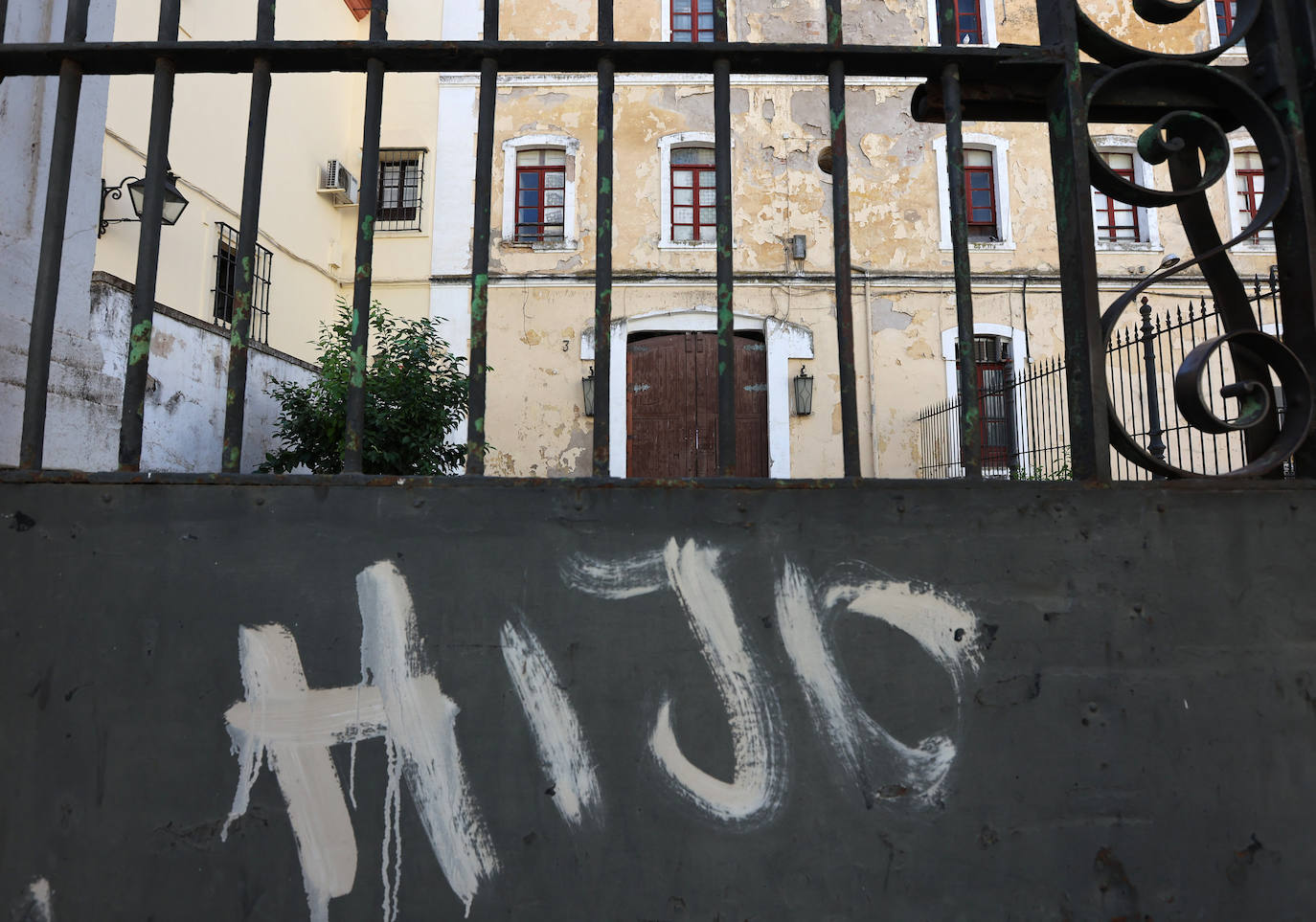 El mal estado de la Zona Militar de Córdoba, en imágenes