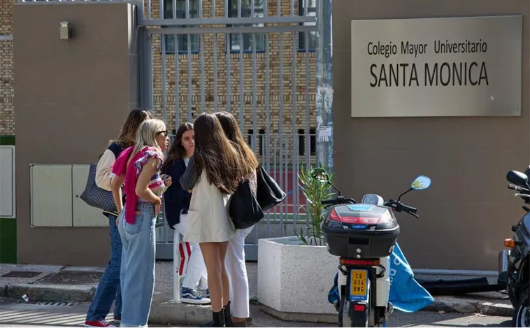 Alumnas del colegio mayor Santa Mónica de Madrid, en un comunicado: «Se ha creado una imagen de machismo alejada de la realidad»