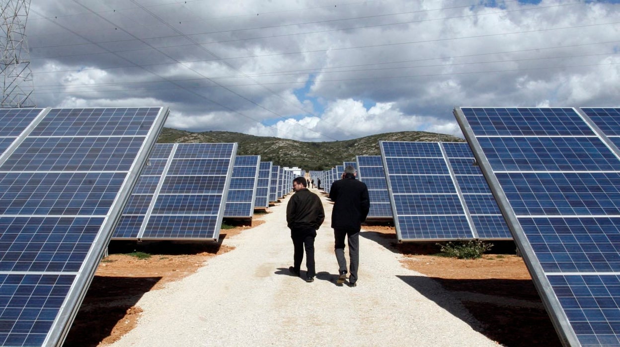 Una empresa tramita una planta fotovoltaica a dos kilómetros de Córdoba