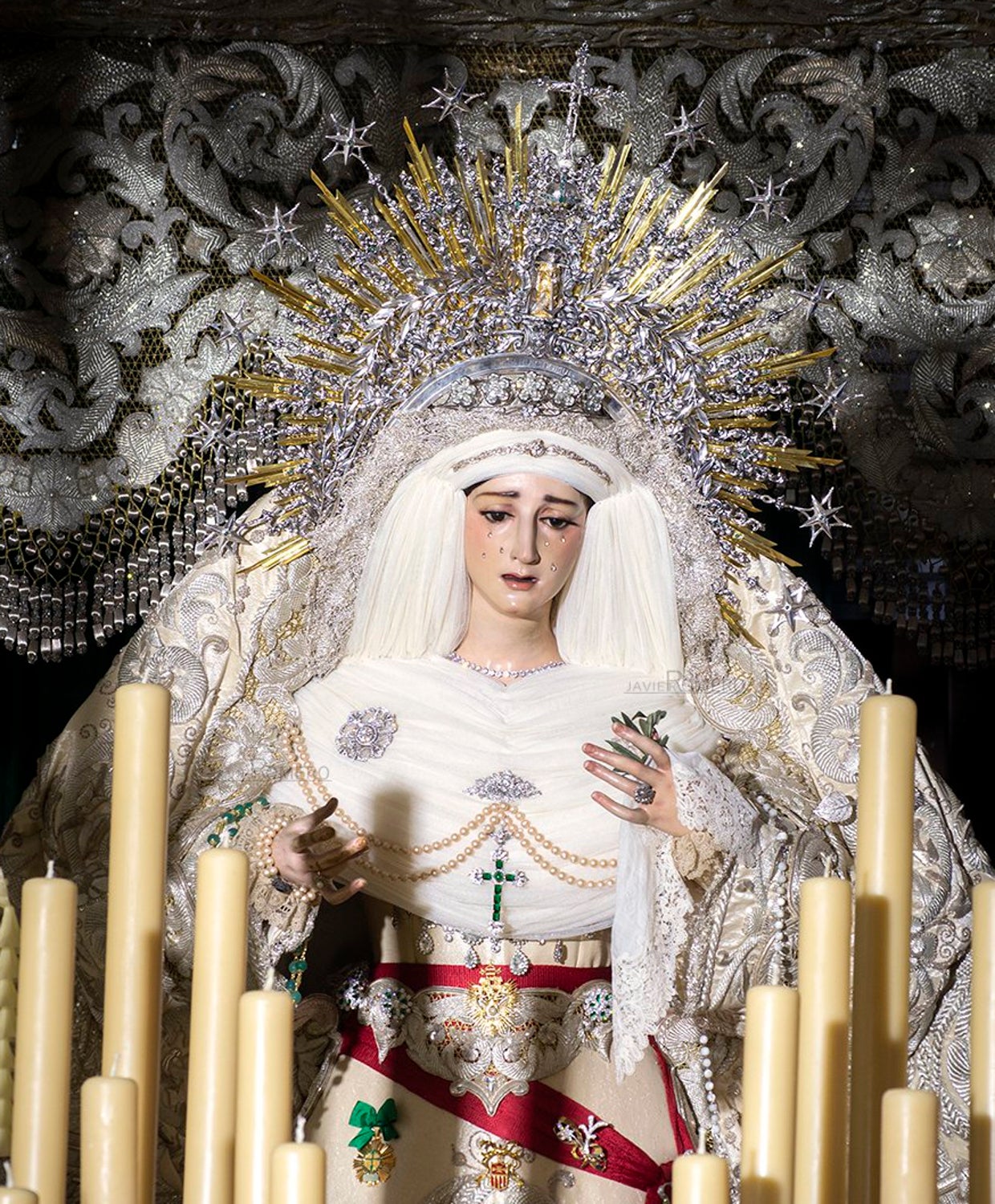 María Santísima de la Paz y Esperanza, dispuesta para el traslado