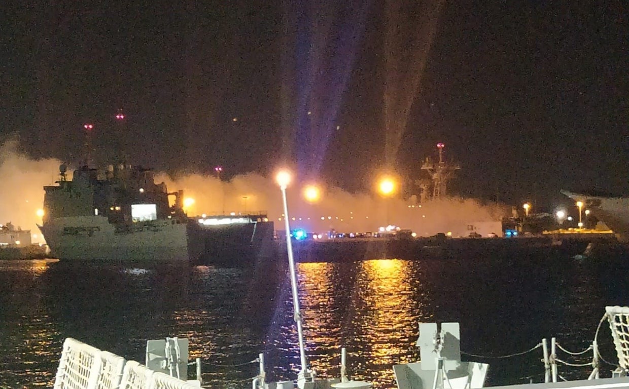 imagen del incendio en la fragata