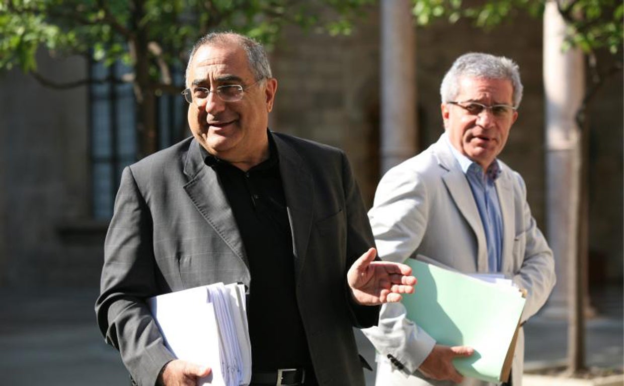 Quim Nadal, a la izquierda, en una imagen de 2010 cuando ya era consejero de la Generalitat