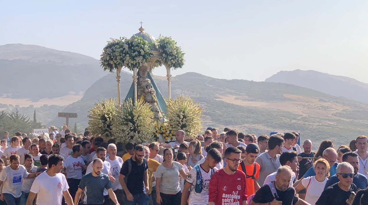 Domingo de fervor mariano: desde la Sierra de Cabra a La Jara de los Pedroches