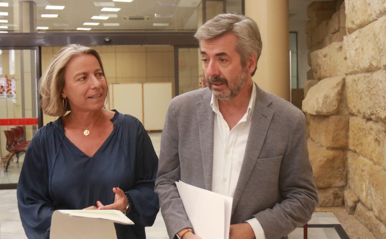 Albás y Torrico, tras la Junta de Gobierno