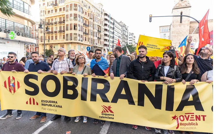 El independentismo pincha en Valencia: fracasa la manifestación de Rufián y los socios de Ximo Puig