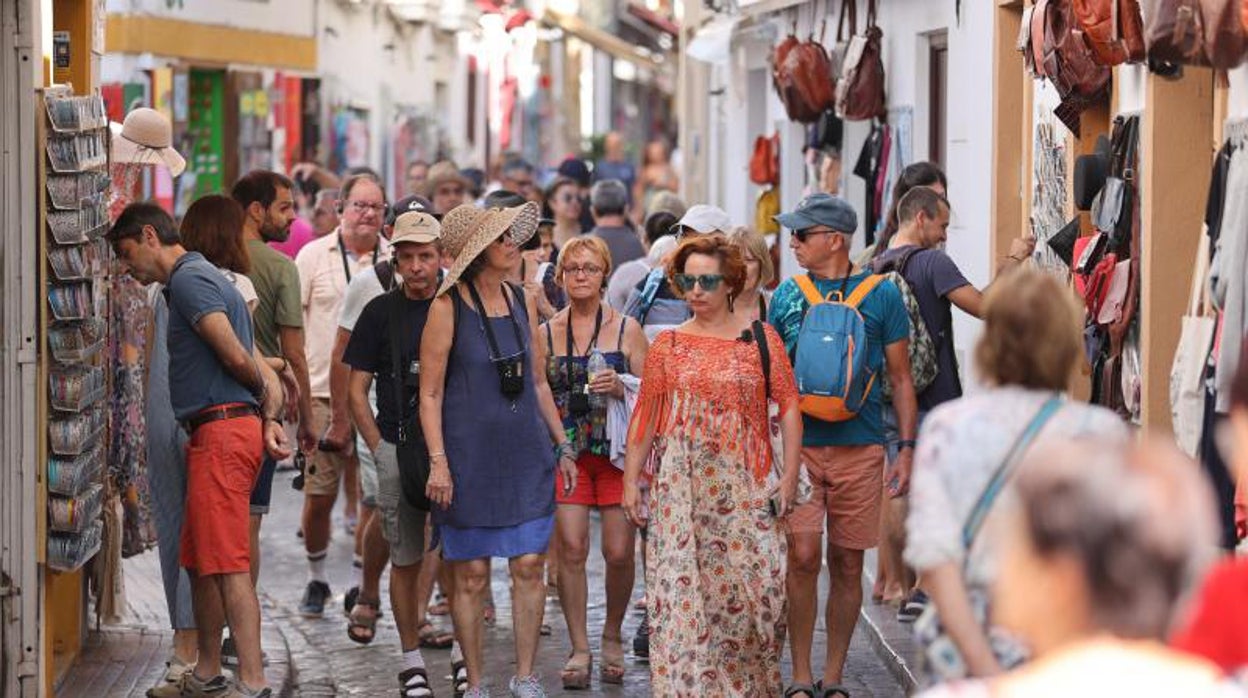 Andalucía cierra la temporada turística con más de 11 millones de visitantes, tres puntos por debajo del año récord