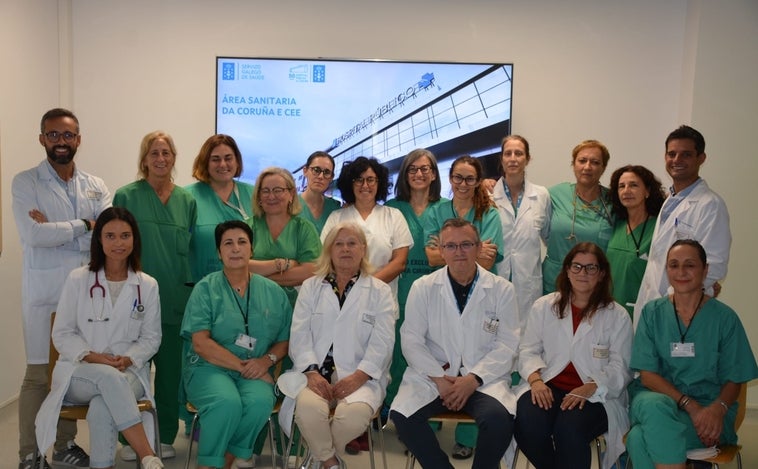 Un hospital coruñés realiza el primer trasplante con corazón artificial a un menor de España