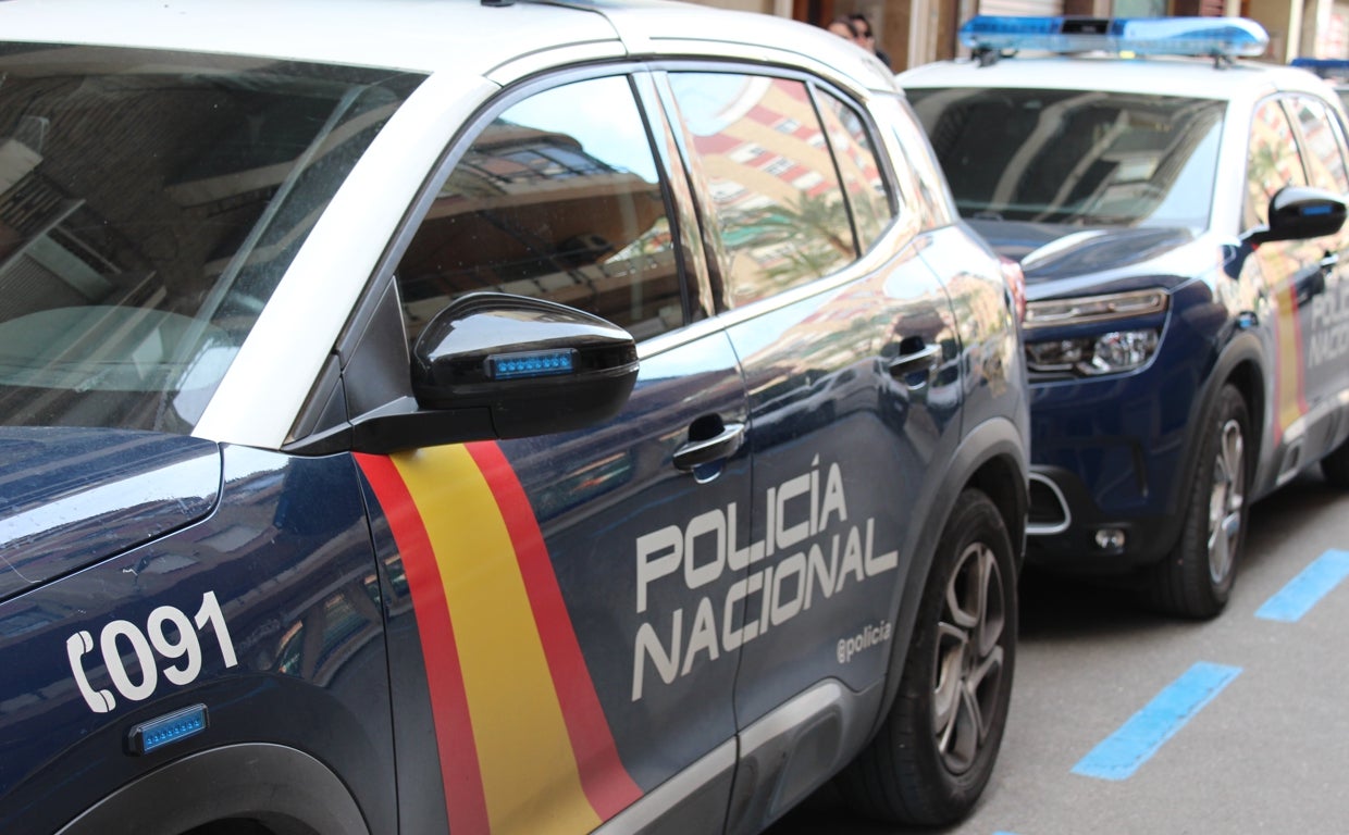 Vehículos de la Policía Nacional.