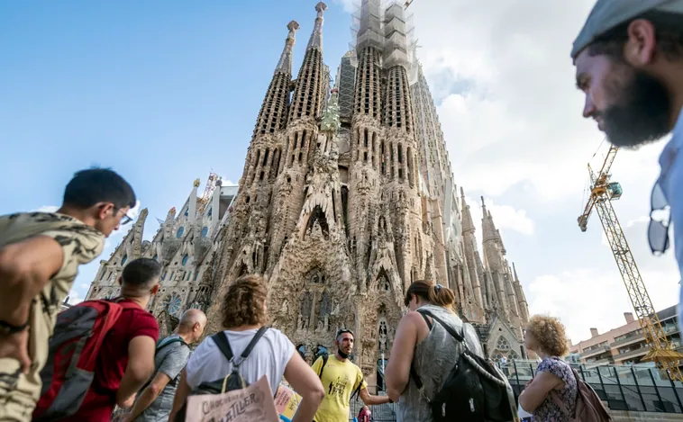 Cataluña recupera el 88% del turismo internacional entre enero y agosto de 2022