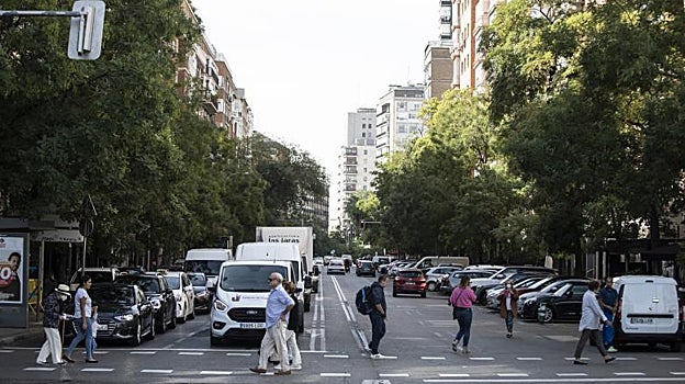 Vista general del paseo de la Habana desde la plaza de los Sagrados Corazones