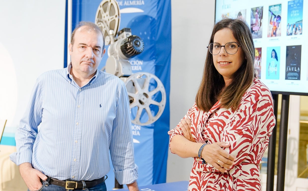 El director de Fical, Enrique Iznaola y la diputada de Cultura y Cine, Almudena Morales.