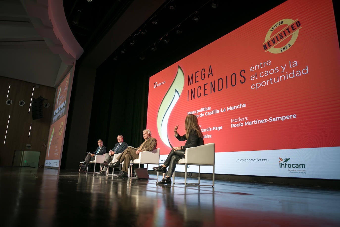 Las imágenes del recibimiento a Felipe González en Toledo
