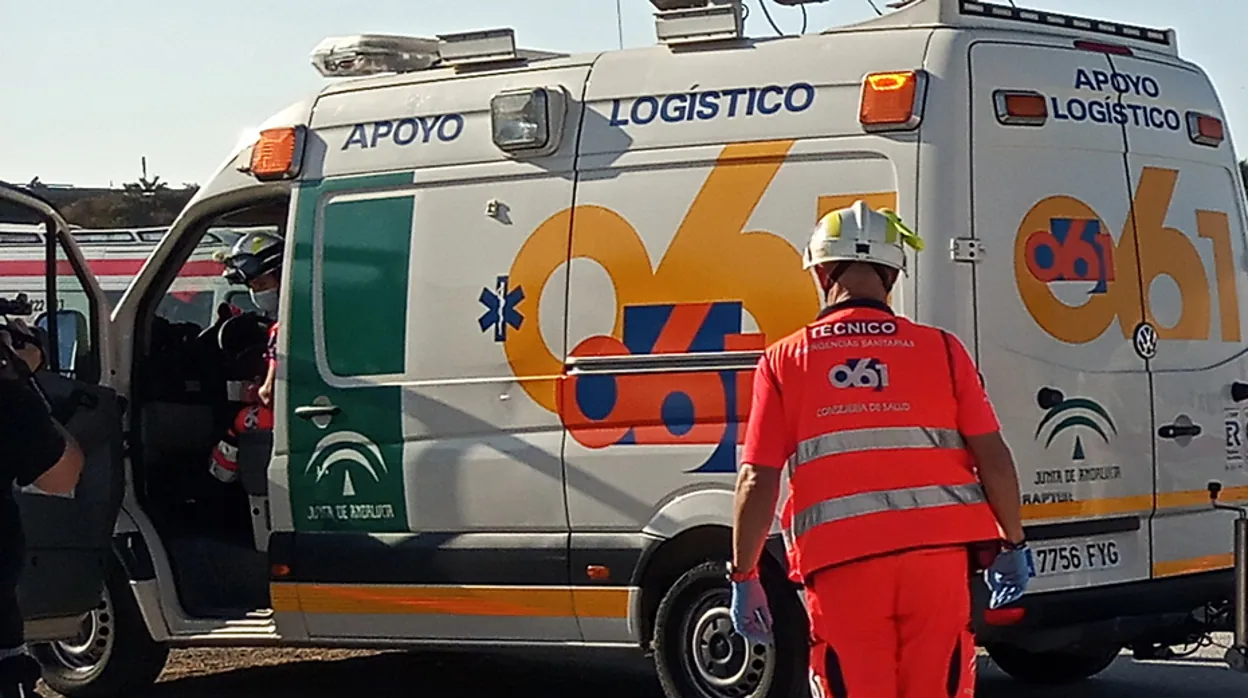 Accidente Córdoba | El choque de dos turismos en la N-432 deja la muerte de una mujer y tres heridos