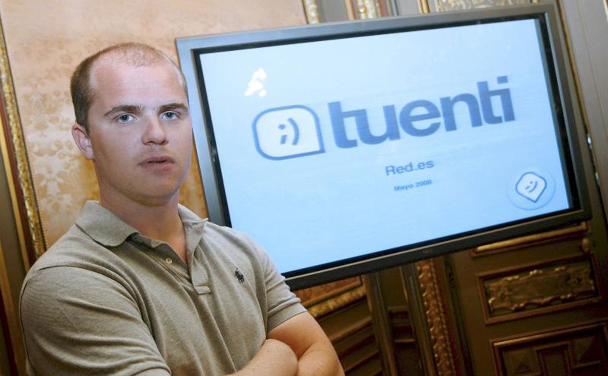 Disfrazados, con la cara cubierta y una pistola táser: así fue el secuestro al fundador de Tuenti para robarle 25 millones