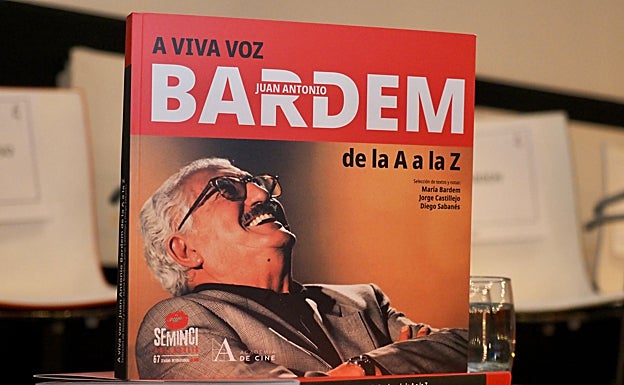 20 años sin Juan Antonio Bardem: el cineasta que apartó la cámara de las «folclóricas» y enfocó a la gente
