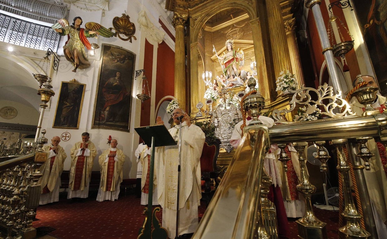 El obispo de Córdoba, Demetrio Fernández durante la misa en el Juramento