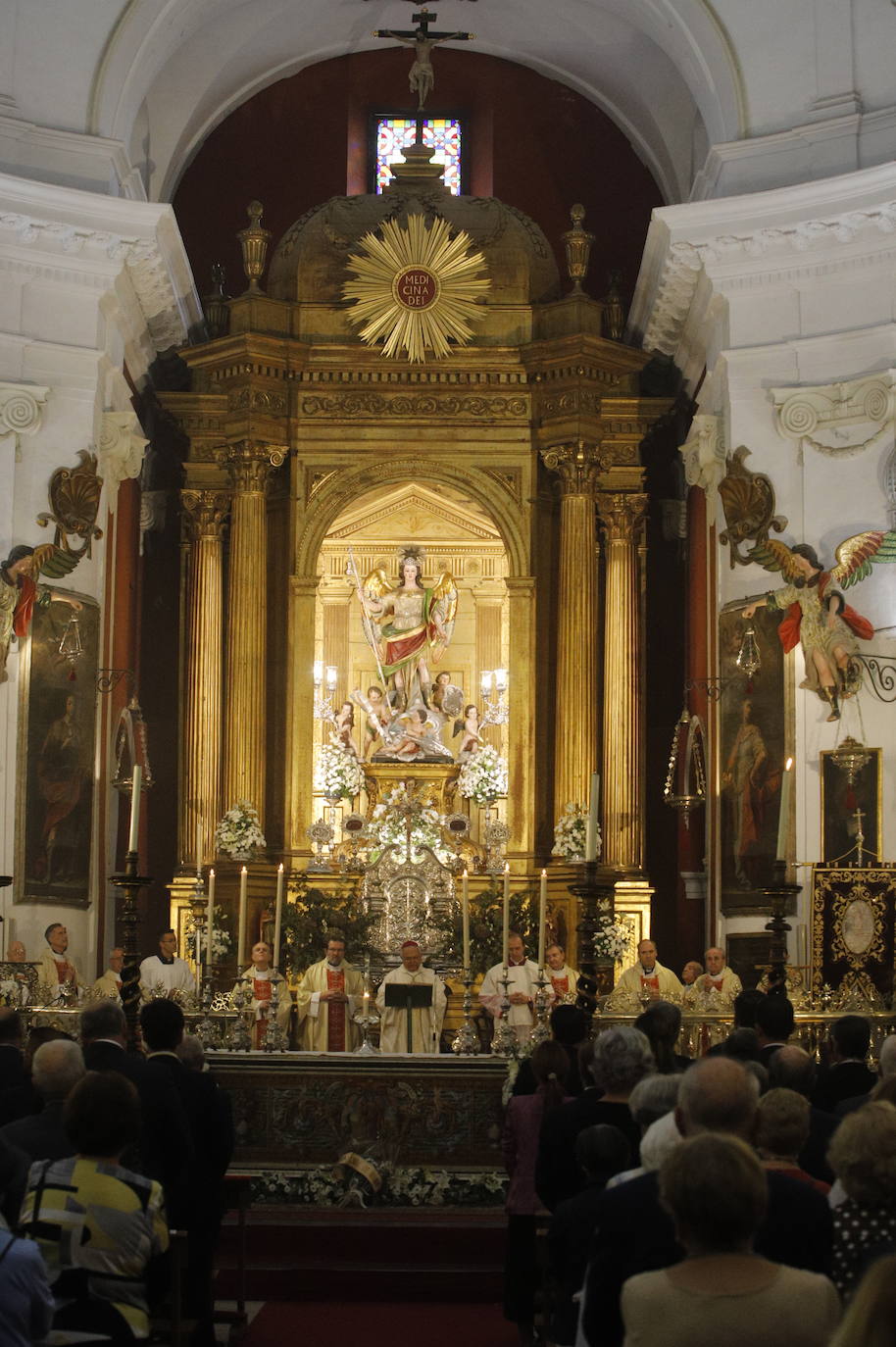 Día de San Rafael en Córdoba | La misa votiva, en imágenes
