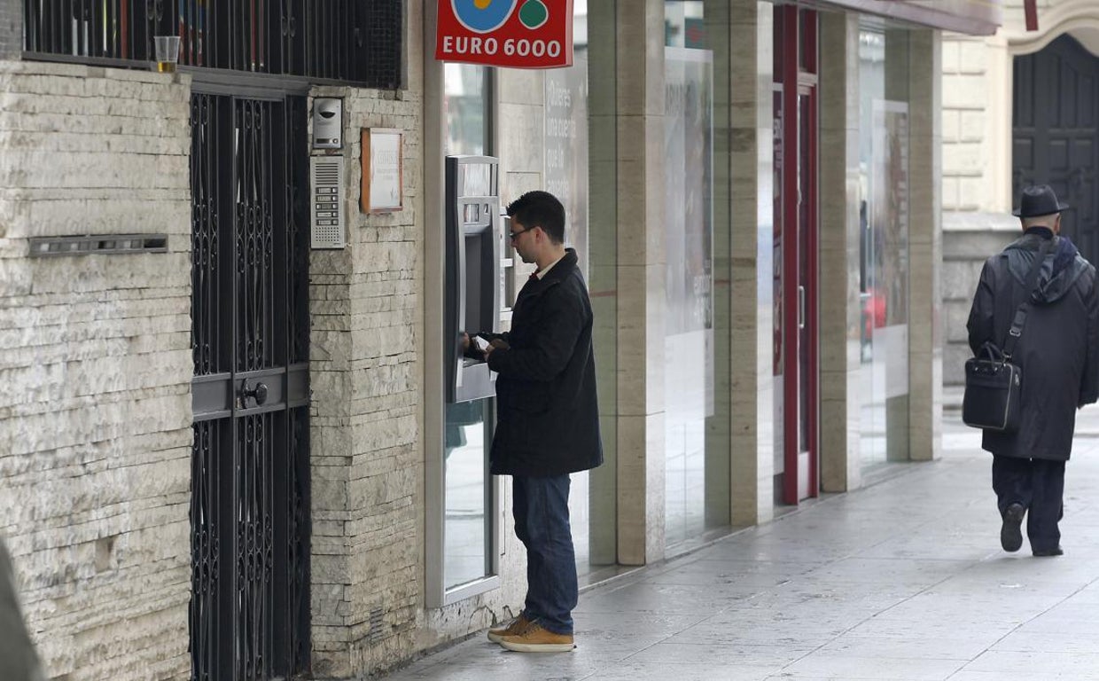 Cajero de una oficina  de Cajasur en Córdoba